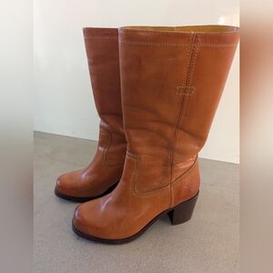 Vintage Frye Women's Brown Leather Heeled Boots Size 7